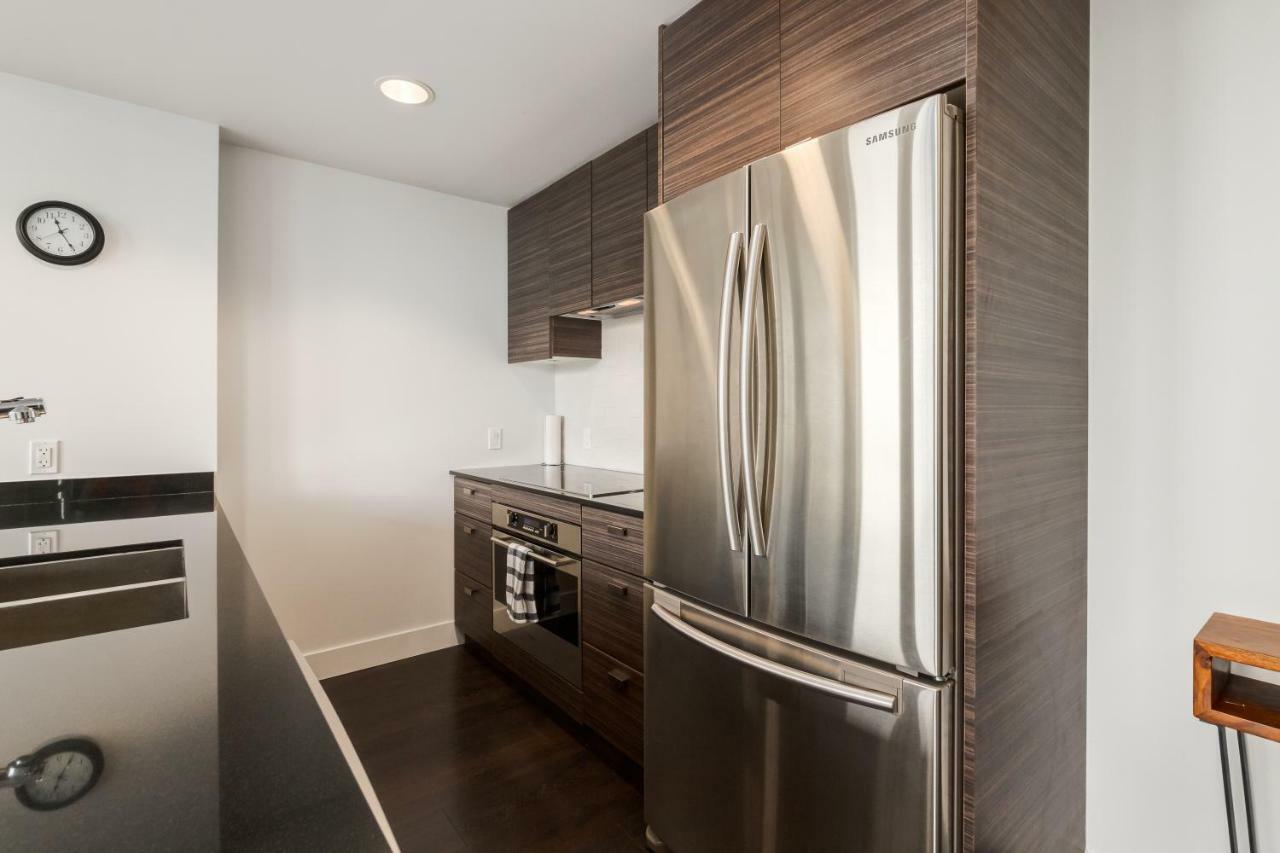 Apartment The Drake By Corporate Stays *