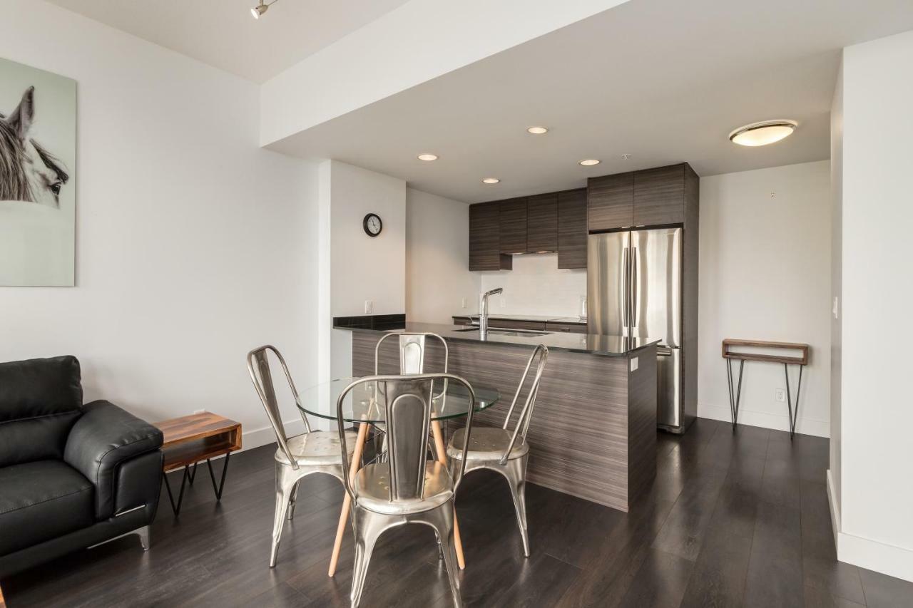 Apartment The Drake By Corporate Stays *